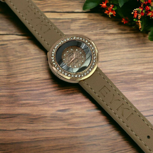 Luxury Leather Strap Watch For Ladies