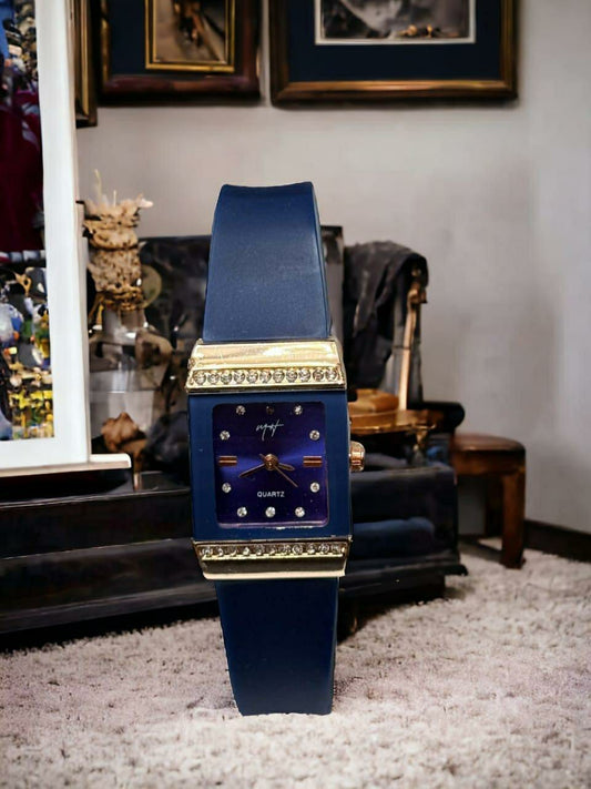 Elegant Women's Quartz Watch - 1 Pc Blue Square Analogue Timepiece