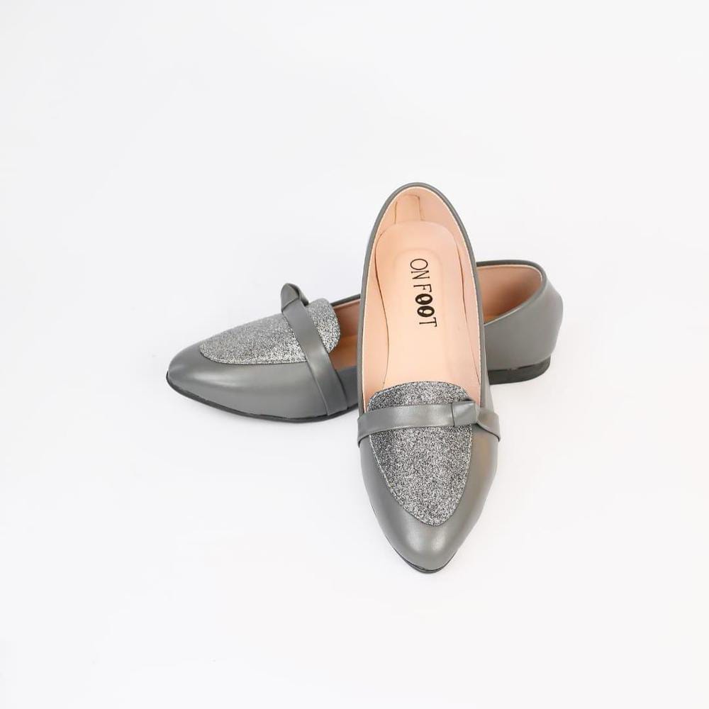 Women's Rexine Casual Pumps (Silver)