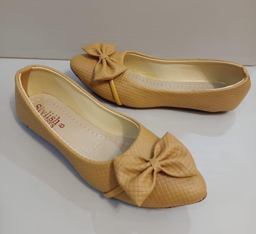 Women's Rexine Casual Pumps (Light Brown)