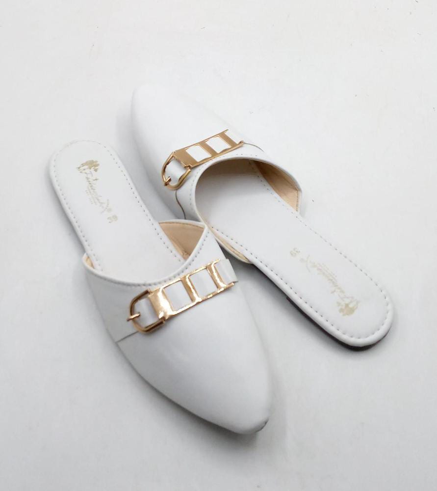 Women's Rexine Casual Pumps (White)