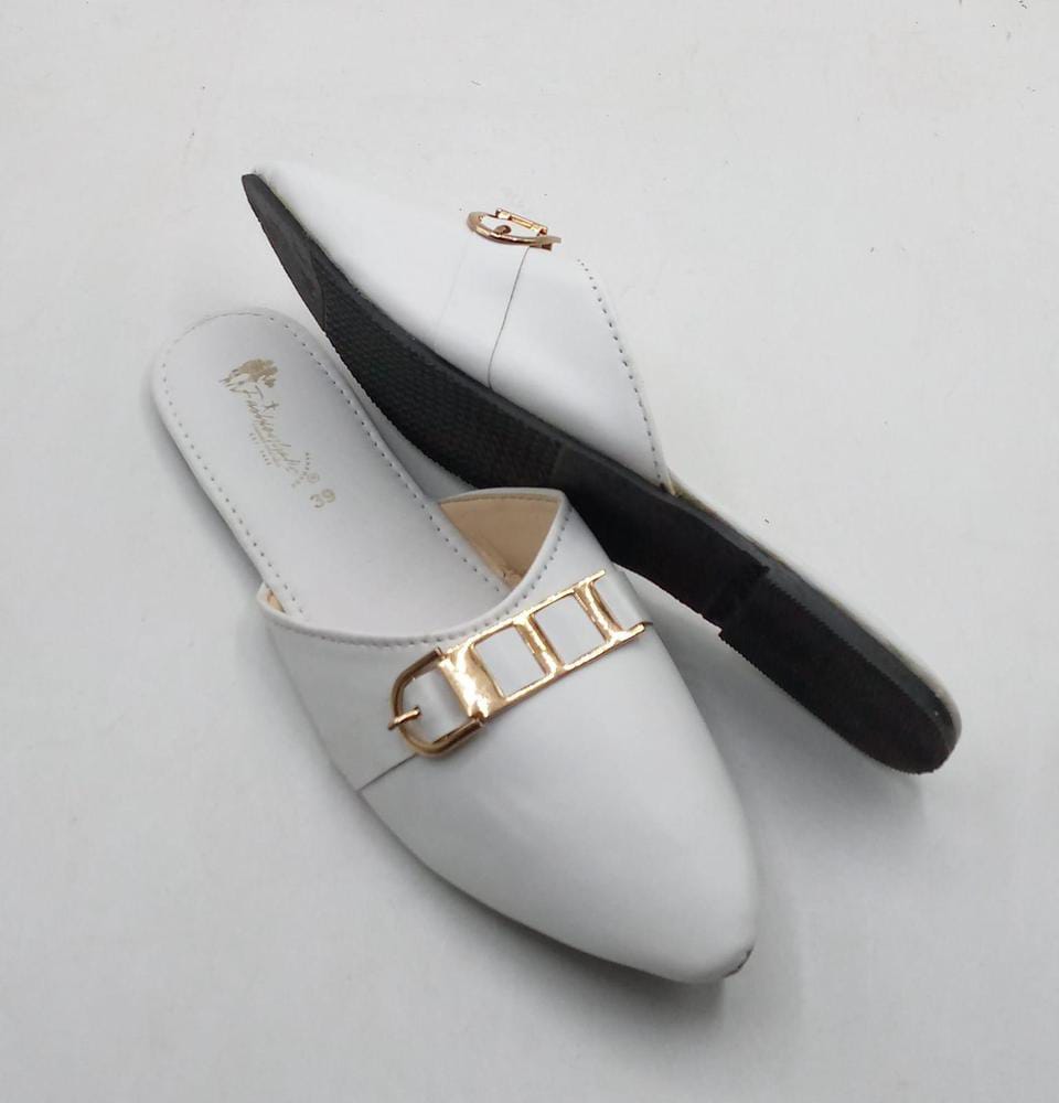 Women's Rexine Casual Pumps (White)