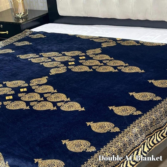 Cozy Multicolor Printed FleeceBlanket for Double Bed (Blue,Golden)
