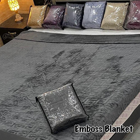 Fleece Embossed Double Bed Blanket (Black)