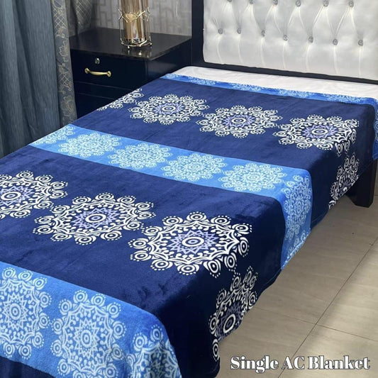 Fleece Printed Single Bed Blanket (Dark Blue)