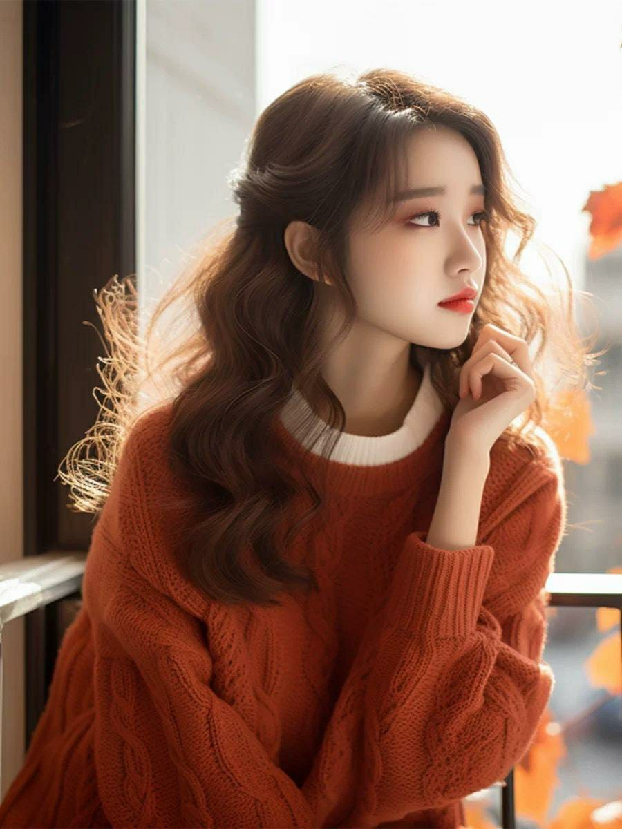 1 Pc Women's Knitted Sweater - Small Chanel Style And Loose Knitted Tops