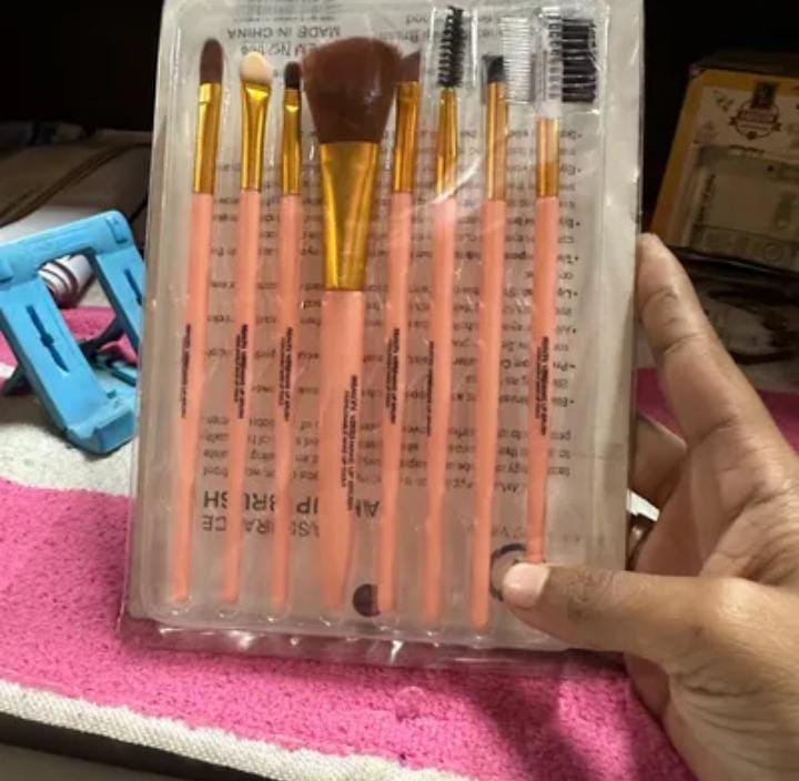 8 Pcs Makeup Brushes Set