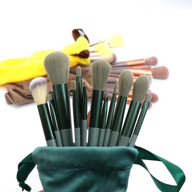 Synthetic Fibre Makeup Brushes Set