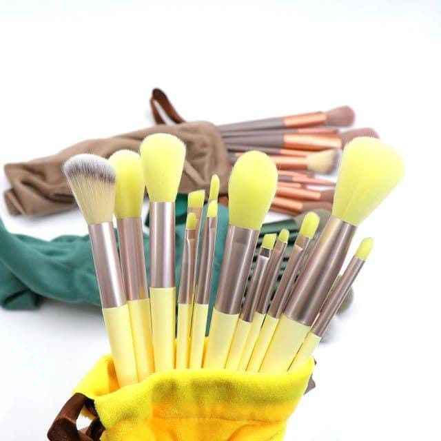 Synthetic Fibre Makeup Brushes Set