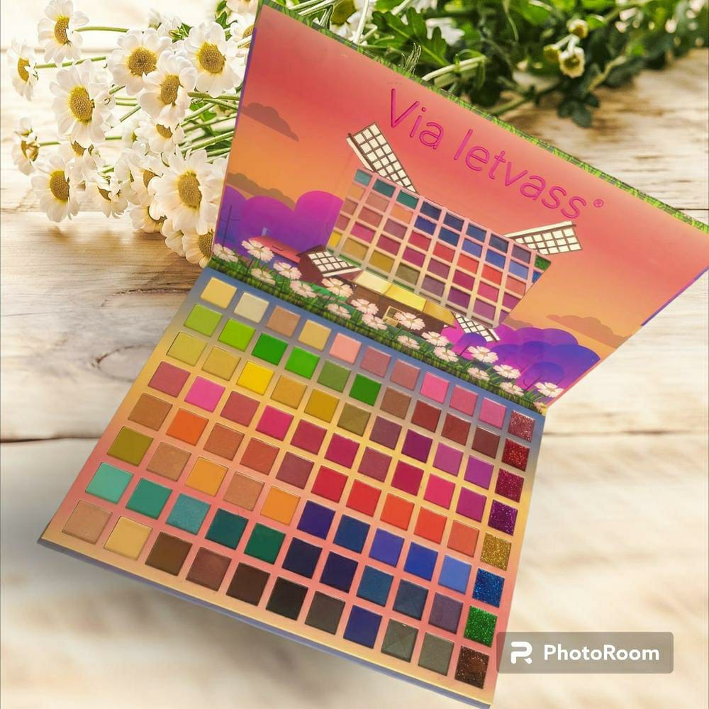 88 Color Eyeshadow Kit