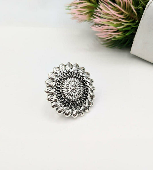 Vintage Flower Design Adjustable Ring