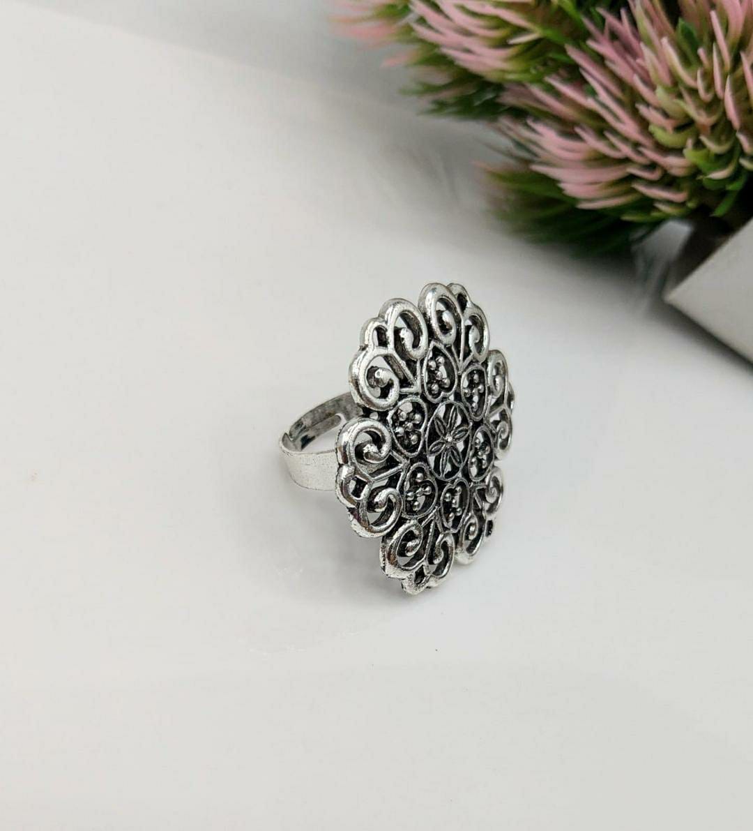 Modern Retro Design Adjustable Ring