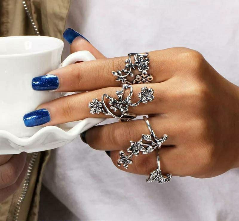 4 Pcs Trendy Antique Flower Ring Set