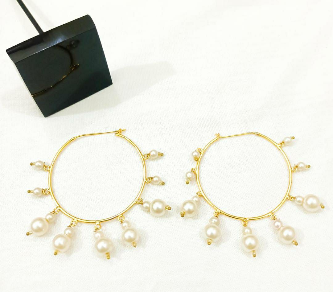 Round Earrings Pair