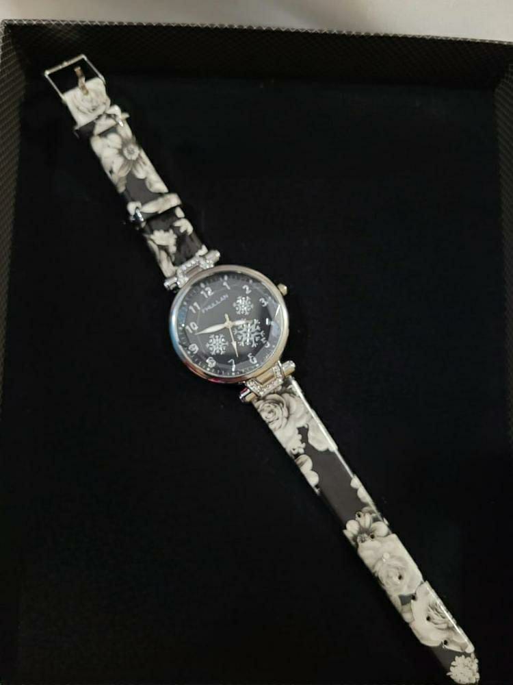 Women's Classic Analogue Watch