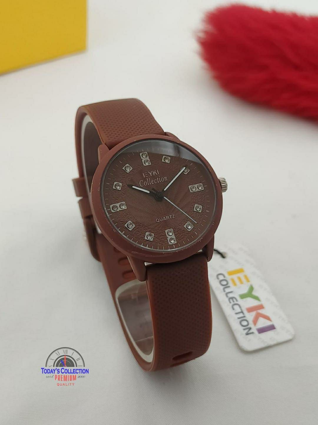 Quartz Women's Casual Analogue  Watch