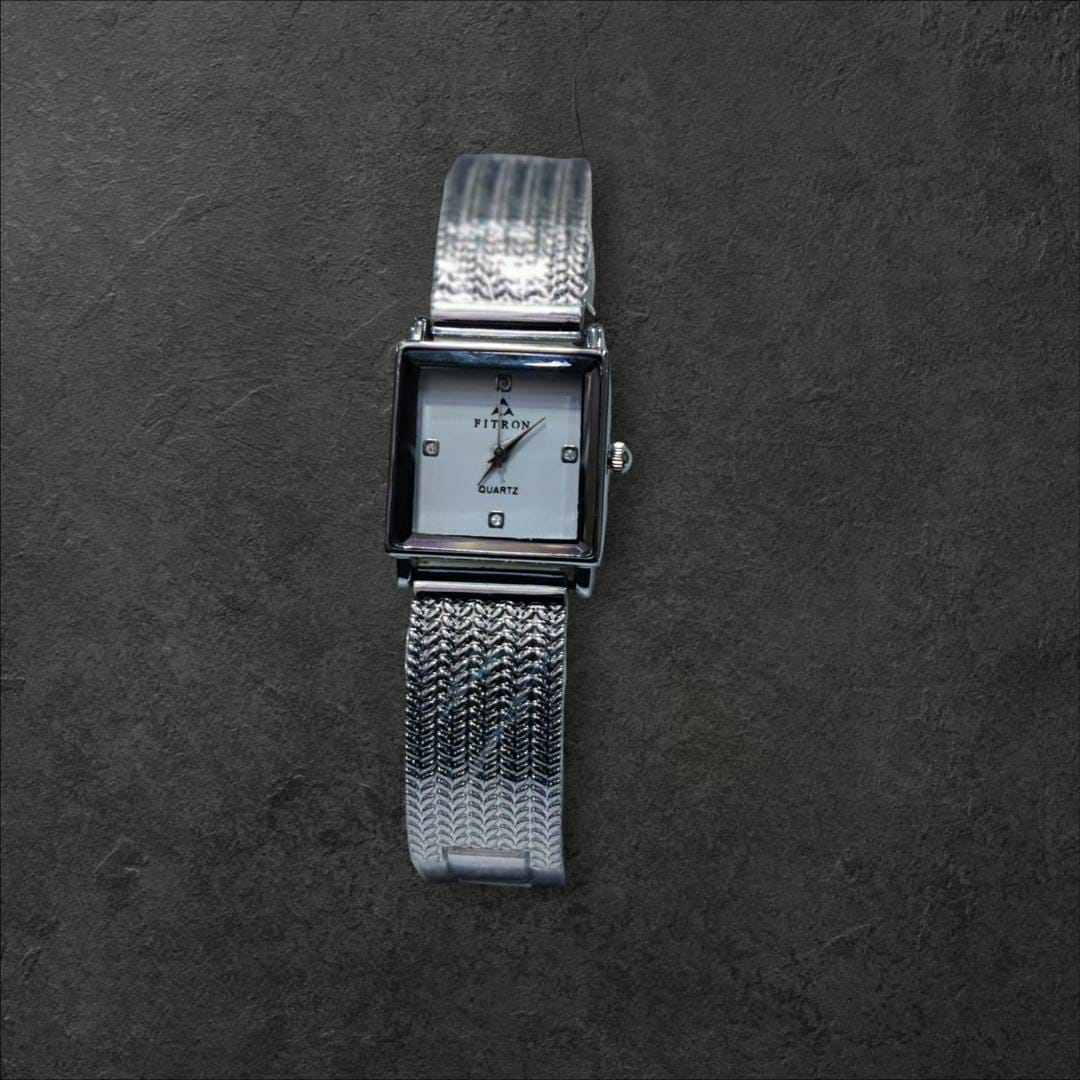 Women's Chain Strap Formal Watch (Silver)