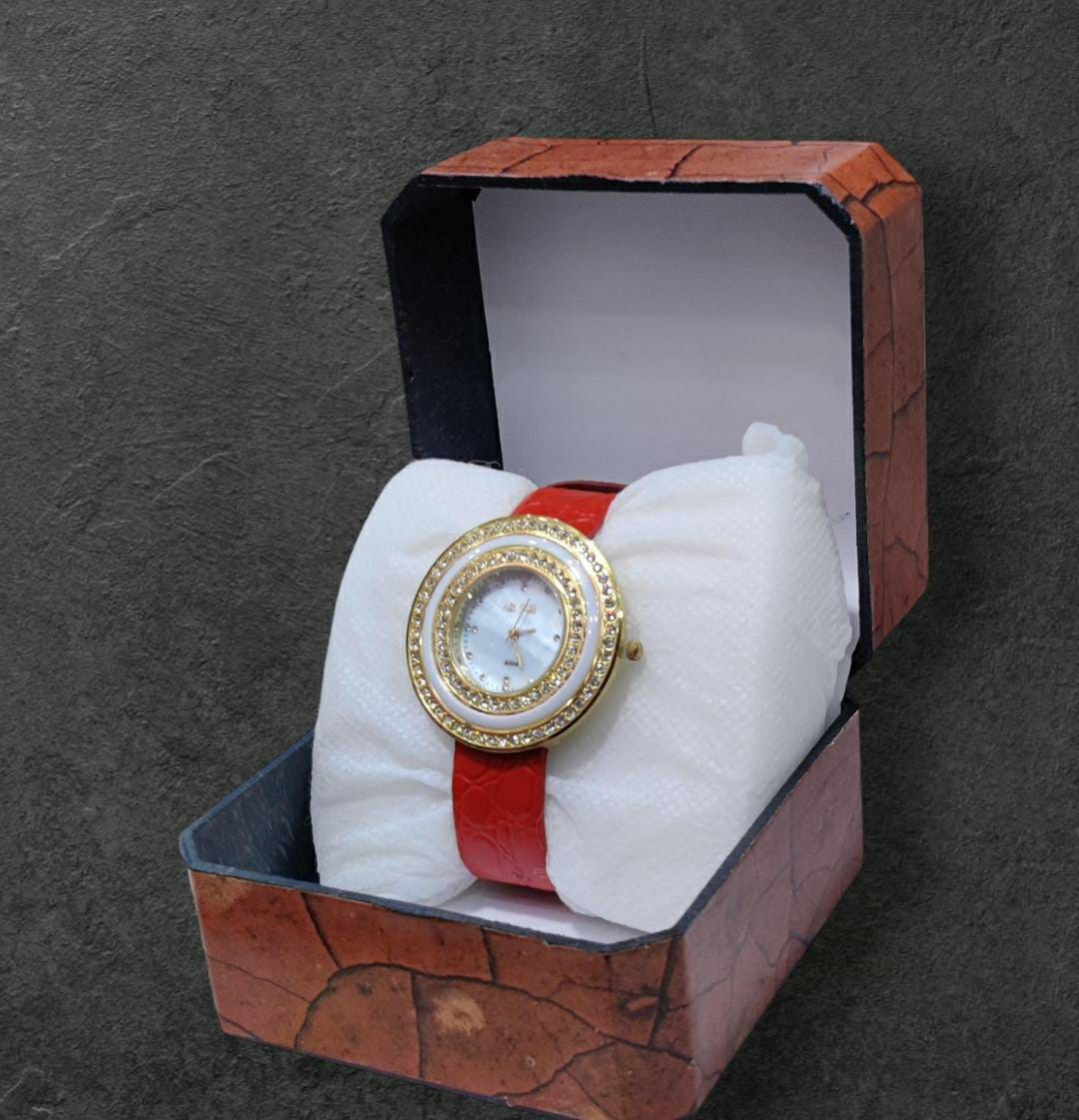 Women's Casual Analogue Watch (Red)