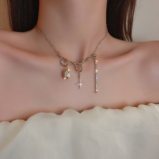 Diamond-studded Star Pendant Necklace Female Sweet Cool Cold Wind Cross Clavicle Chain