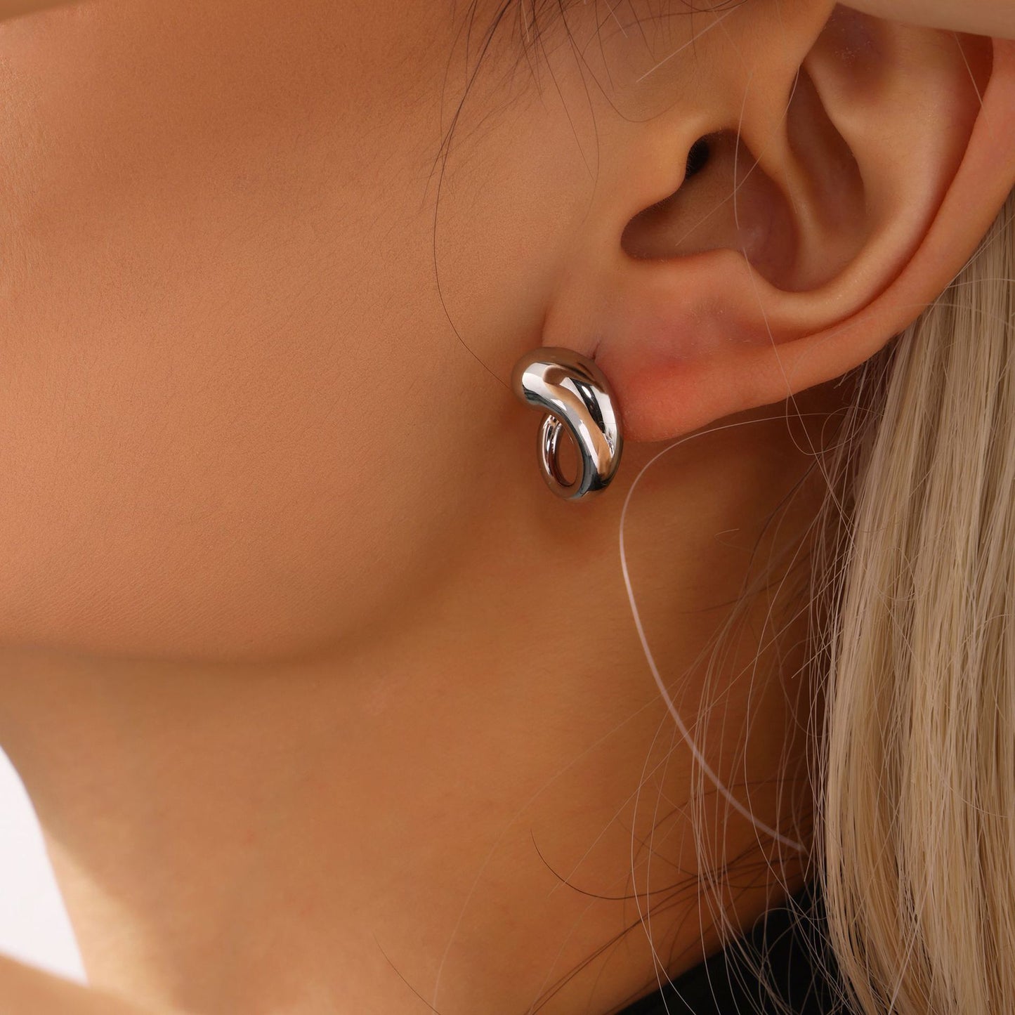 Fashion Simple Curved Water Drop Ear Studs