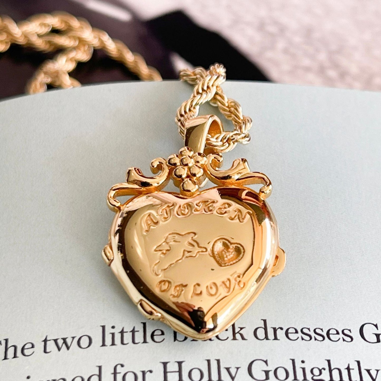 Love Heart Flowers Album Pendant Square Closure Necklace Special-interest Design Closure
