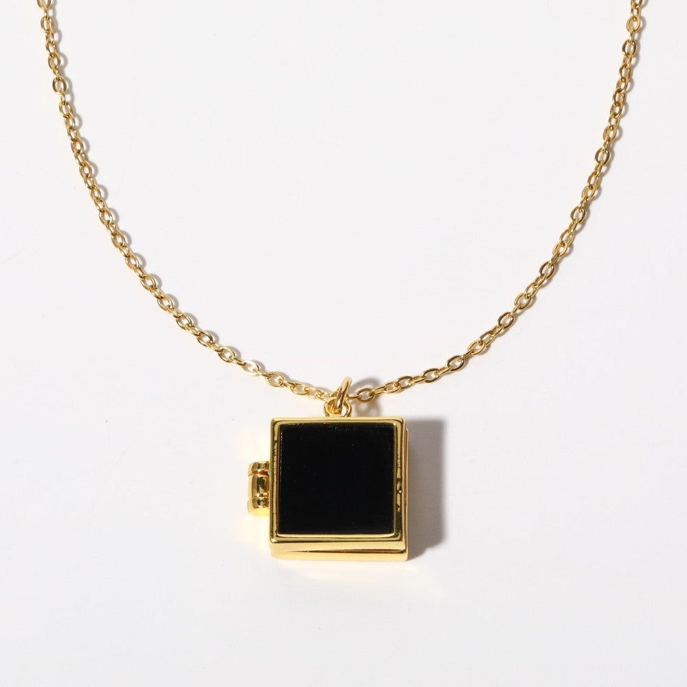Love Heart Flowers Album Pendant Square Closure Necklace Special-interest Design Closure